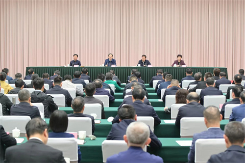 中央第三生態(tài)環(huán)境保護(hù)督察組督察四川省動(dòng)員會(huì)在成都召開